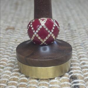 Premier‎ Designs “Cherrie” Red Enamel Gold Tone Crystal Costume Ring Size 6
